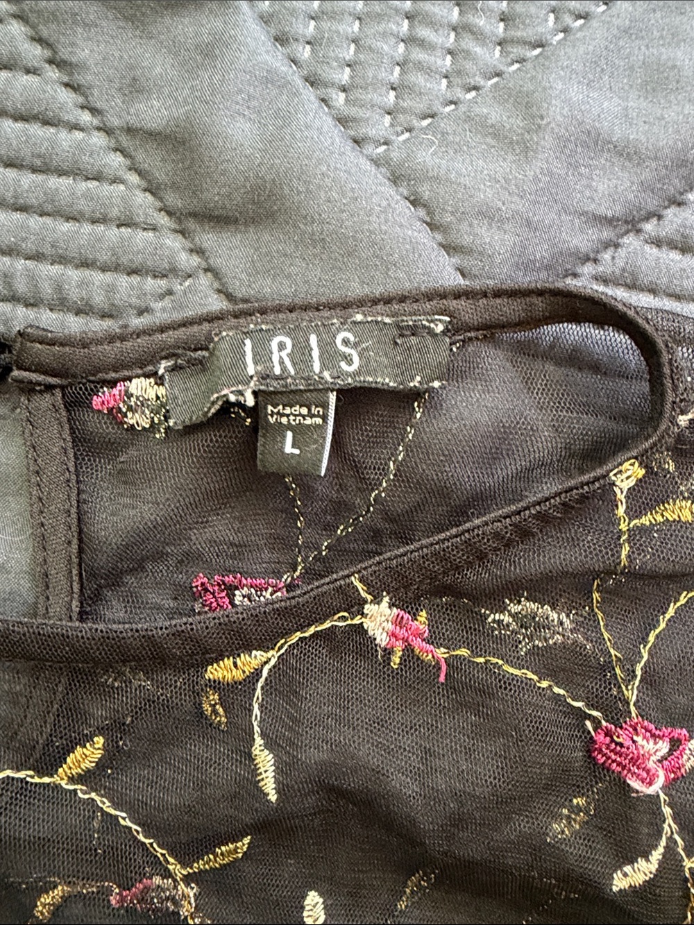 IRIS Black Sheer Floral Embroidered Peplum Blouse Top Women’s Large Cottagecore - Picture 2 of 7